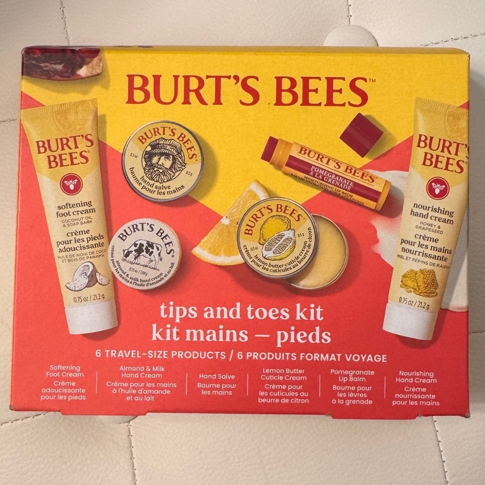 NWT- Gift Set Burt's Bees Tips and Toes Kit